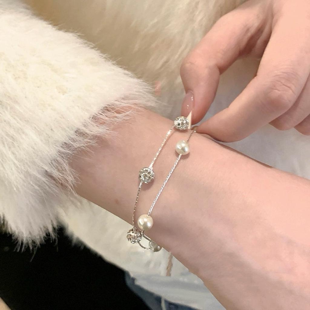 Bracelet double couche Gypsophila 2025, perles et diamants, pour femme – Luxe léger, design haut de gamme