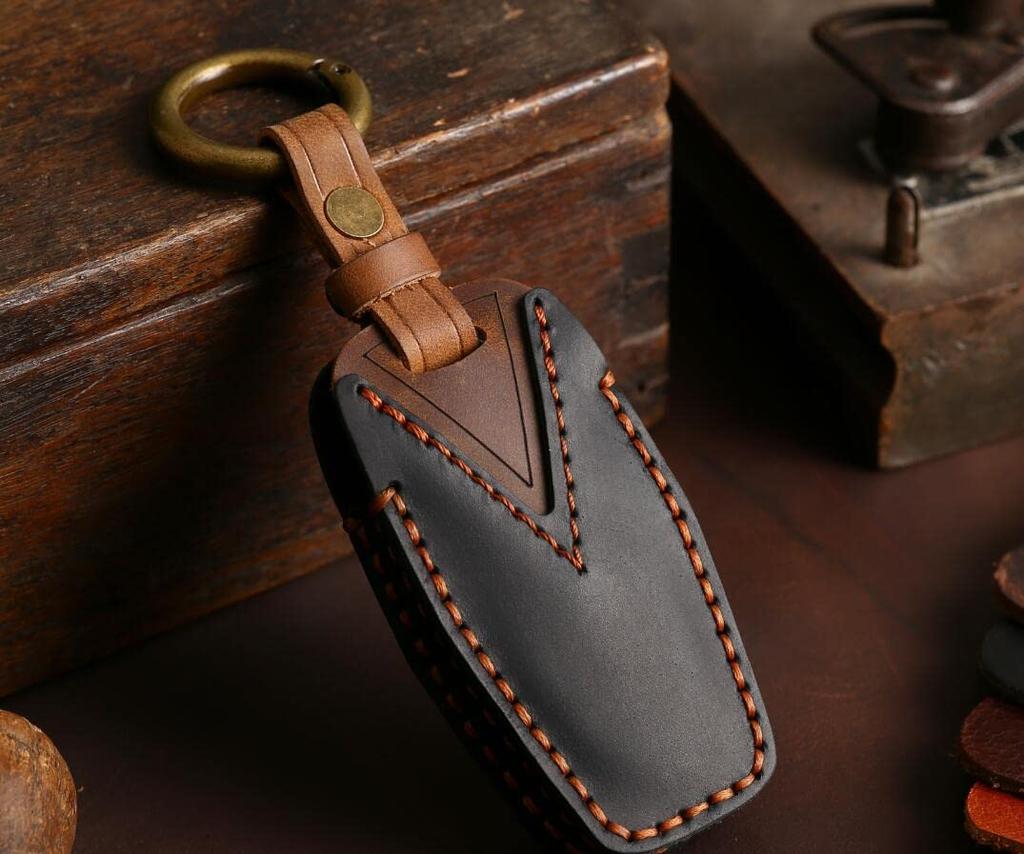 Kinotaka Genuine Leather Smart Key Cover for Mitsubishi New Outlander PHEV, 2022 gn0w Keychain (Black)