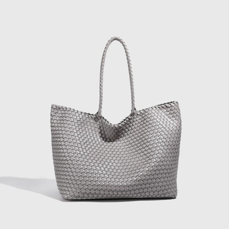 2025 New Fashionable Large-capacity Pure Hand-knitted Single-shoulder Underarm Bag Niche High-end Portable Tote