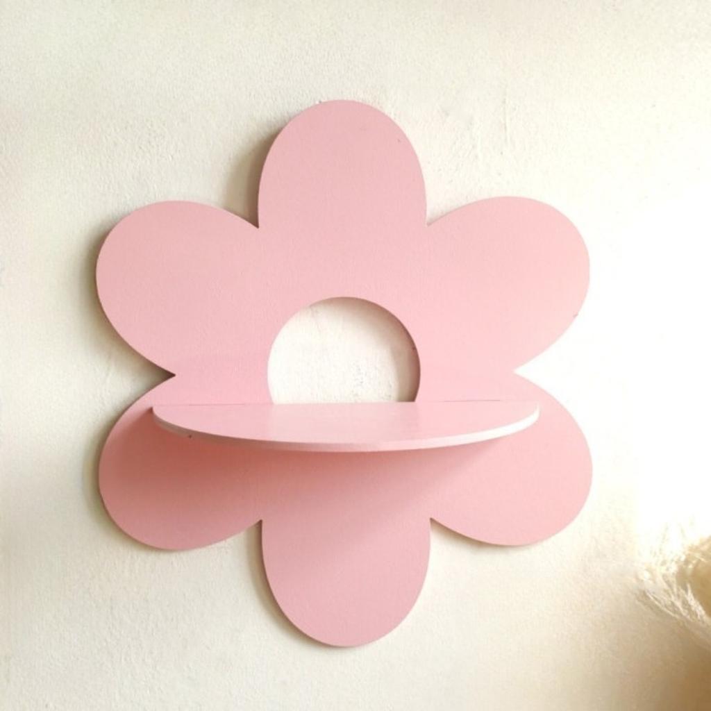 Wooden Flower Shaped Wall Ornaments Storage Rack, Simple Homestay Home Decoration Pendant