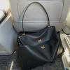 New Leather Bag Women's Large-capacity Tote Bag Shoulder Handbag Lock Commuter Armpit Bag
