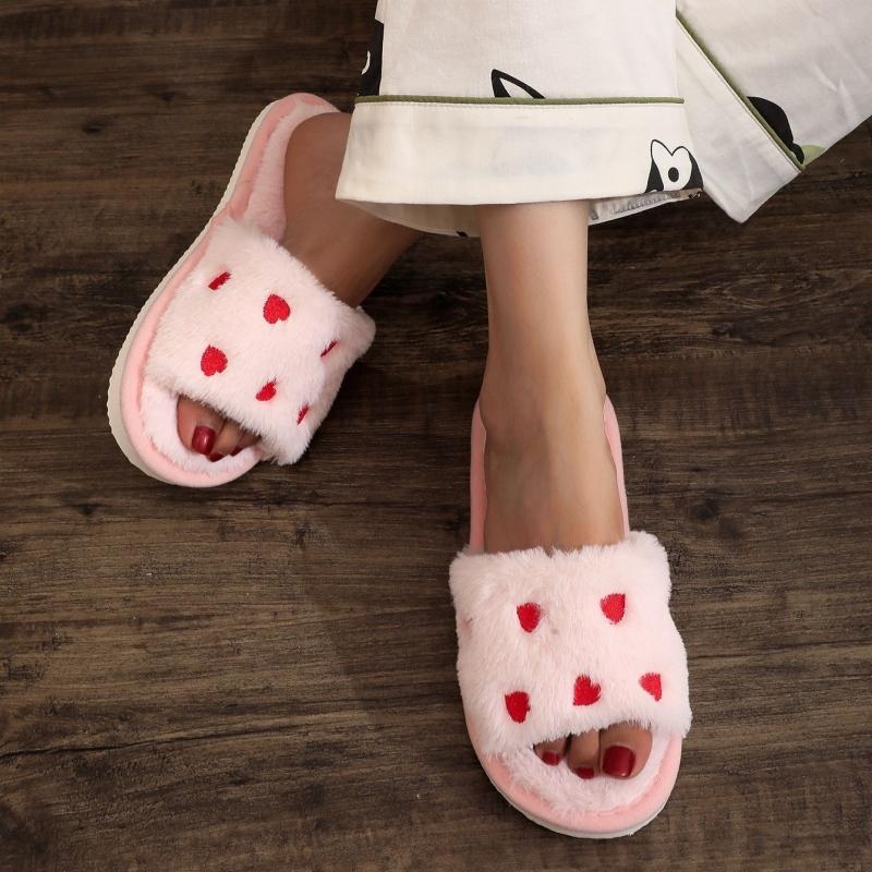 Winter Women Heart Slippers for Home Fur Furry House Slides Men Indoor Floor Soft Sandals Couples Comfortable Cute Flip Flops