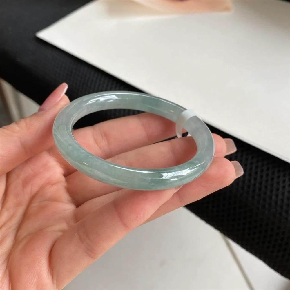 Myanmar Natural Grade A Light Green Jade Bracelet - Thin Round Bar for Women - Free SF Express Shipping