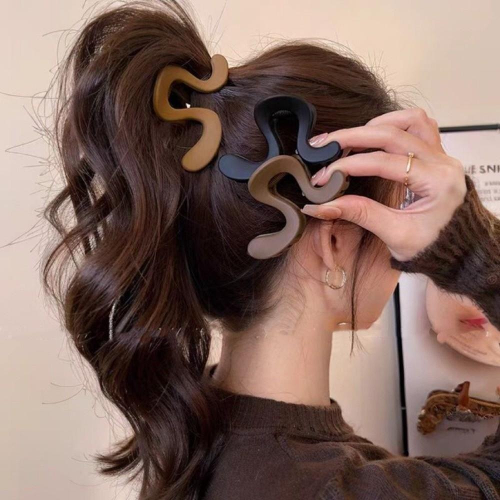 Matte Finish Acrylic Hair Claw Casual Ponytail Clip Simple Shark Clip Daily
