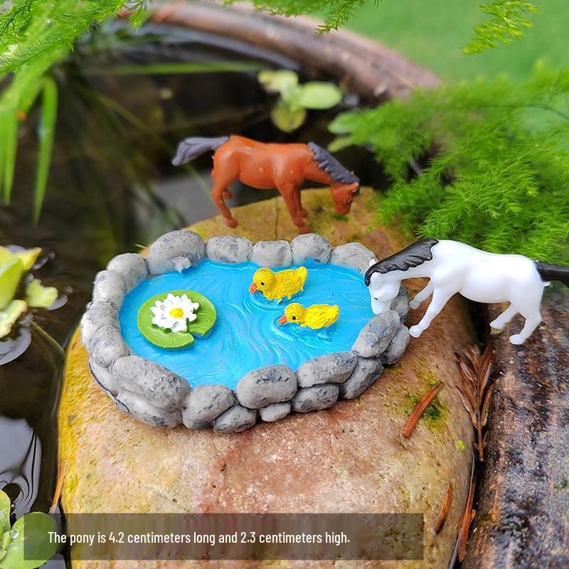 Mini Lotus Pond Micro Landscape Ornament – Rockery Fish Tank DIY Sand Table Bonsai Decoration