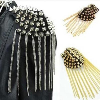 Sıcak Perçin Broş Sivri Püskül Apolet Omuz Tahtası Mark Unisex Punk Takı
