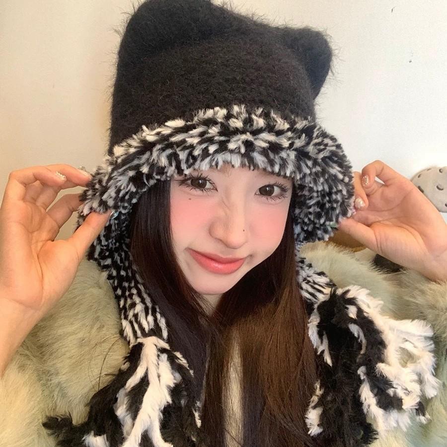 Autumn and Winter Contrasting Colors, Burrs, Ear Protectors, Hats, Warm Braids, Casual Pullovers, Cat Ears Show Face, Small Knitted Hats, Women