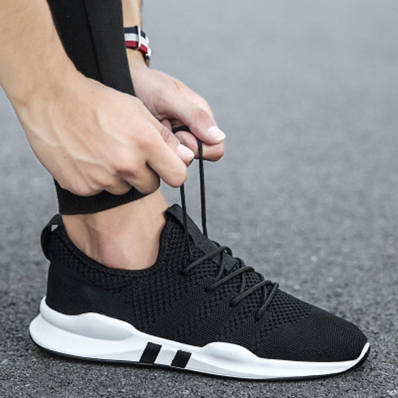 Running Shoes Spring Sports Shoes Men's Casual Shoes Trend Fly-woven Breathable Soft Sole Fashion Mesh Casual Men's Shoes