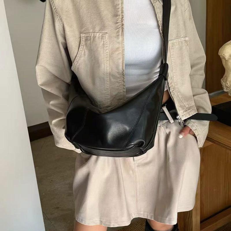 Genuine Leather Women's Bag Sheepskin Crossbody Bag New Western Style Dumpling Bag Large Capacity Texture Armpit Bag Simple Shoulder Bag