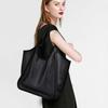 Tote Bag Women's Large Capacity Korean Simple Shoulder Bag 2023 New Solid Light Soft Leather Mother's Large Bag