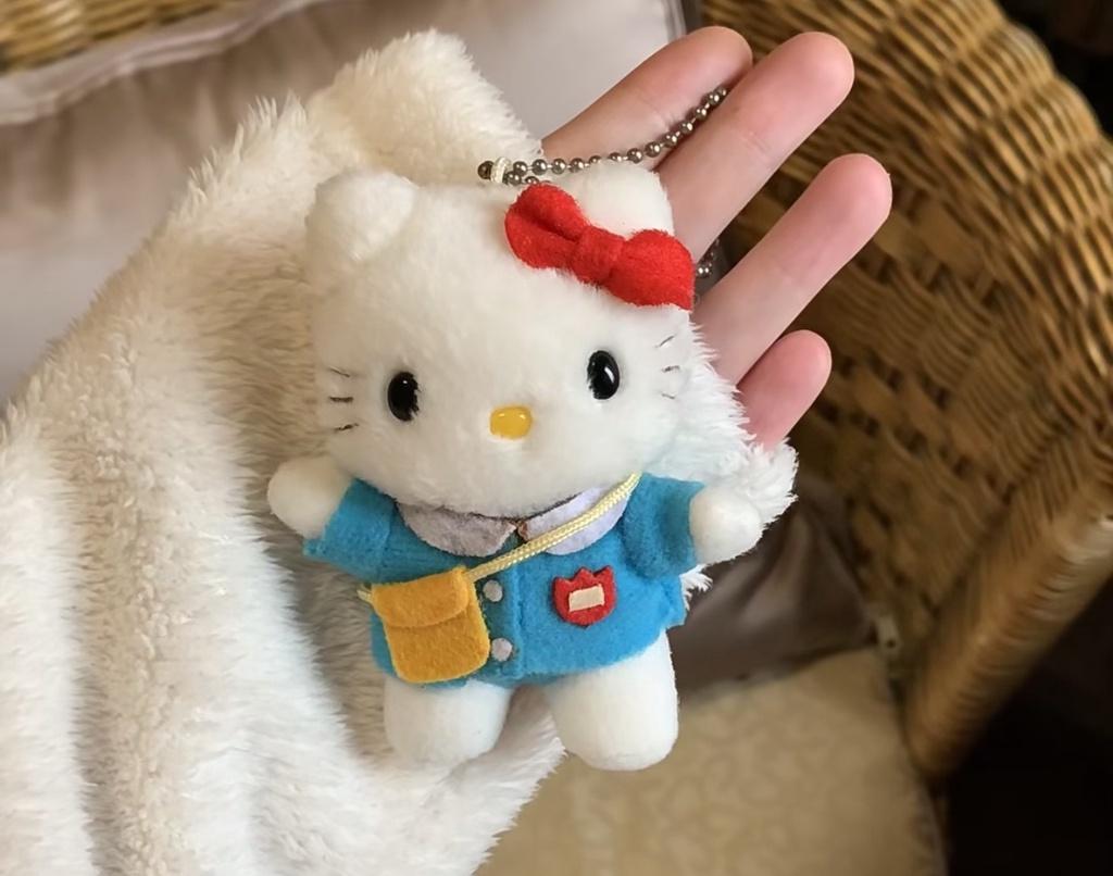 Cute Hello Kitty Pendant For Kindergarten Bags Adorable Plush Keychain Accessory