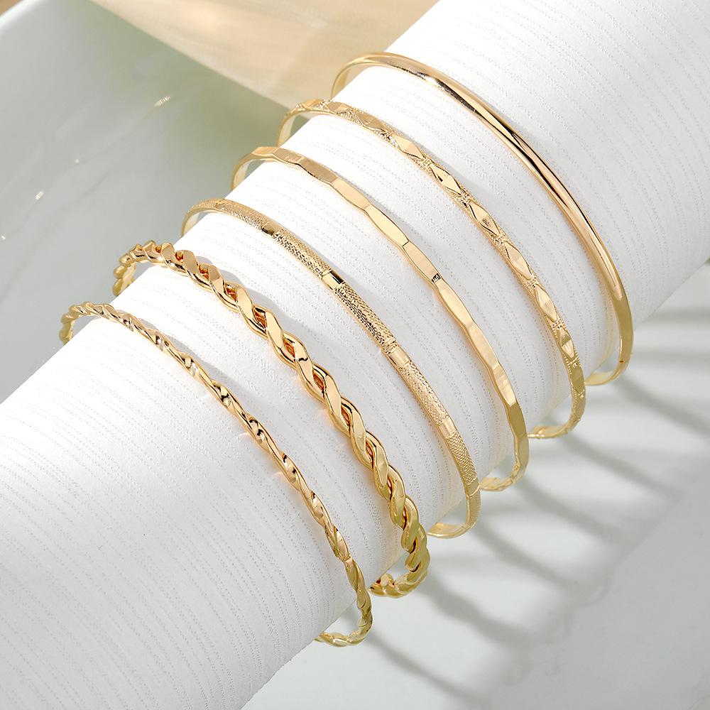 6Pcs/Set New Simple Gold Color Multilayer Bracelet Set for Women Rhomboid Twist Smooth Surface Bangle Zircon Party Gift