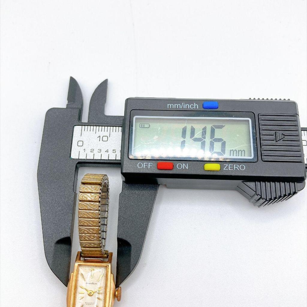 Used 543 SEIKO Solar Seiko Ladies Watch Manual Wind Working Rectangular 60s Vintage