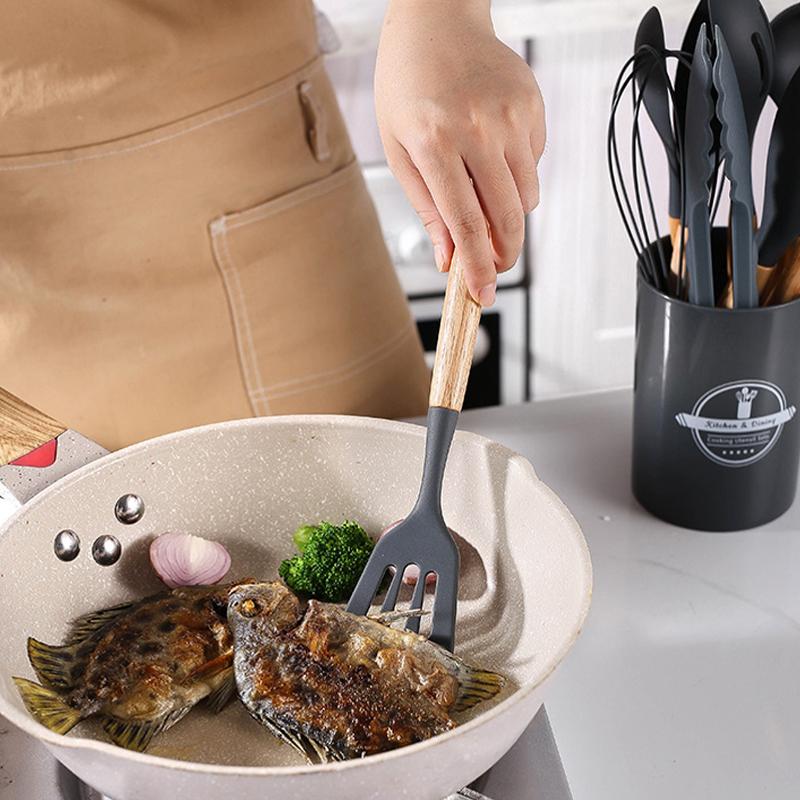 Conjunto de 12 Utensílios de Cozinha com Cabo de Madeira, Silicone Resistente ao Calor, Anti-riscos e Livre de BPA