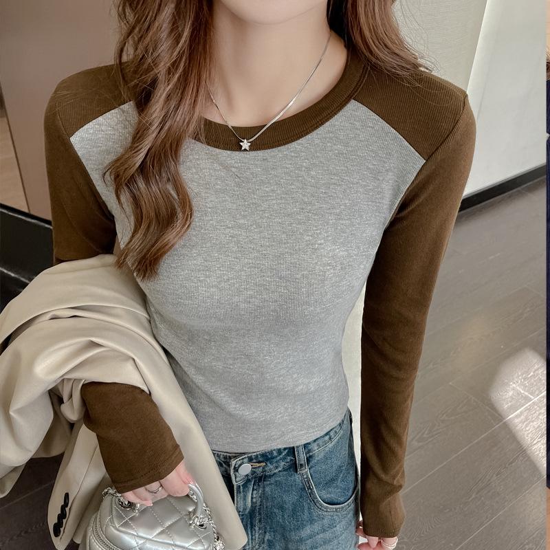 

Жіноча футболка контрастного кольору з довгими рукавами та круглим коміром: Ідеально підходить для весни, осені та зими — носити окремо або як шаруватий одяг. S (for 70-95 kg) сірий/кавовий