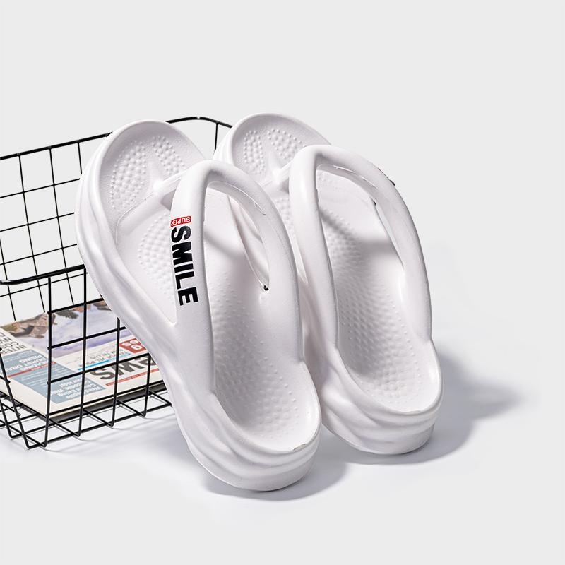 39-46 Nové letní protiskluzové módní pantofle pro muže Zůstaň doma Chlapecké sandály Ležérní designové žabky Plážová obuv Doprava zdarma