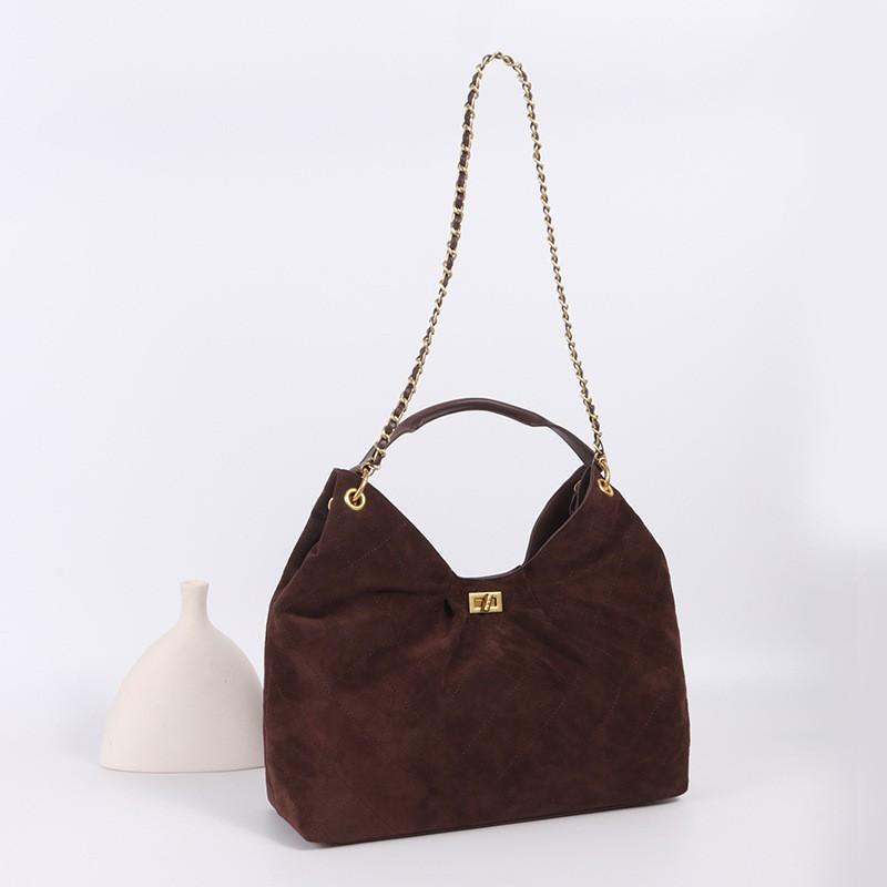 

Niche Design Suede Commuting Tote Bag Large Capacity Retro Lazy Style Female High-end One-shoulder Underarm 36x13x31cm коричневый