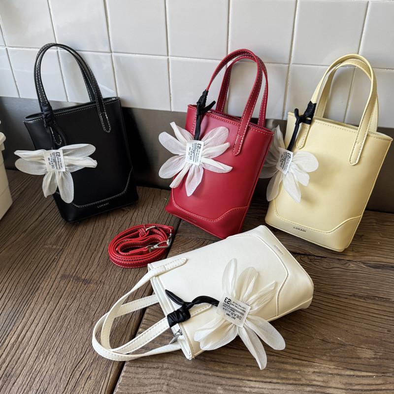 Solid Color Water Bucket Bag With Soft Pu Leather And Inner Phone Pocket For Summer Fashion