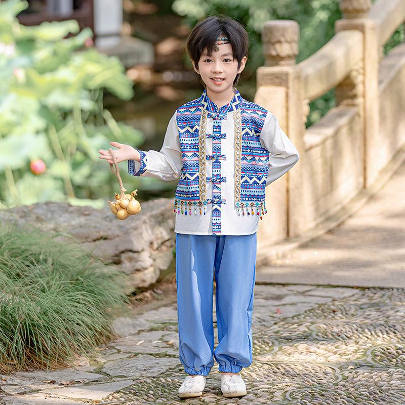 

Детский танцевальный костюм в стиле Синьцзяна для мальчиков и девочек - Весна и Осень, Праздник середины осени и Национальный день 150cm