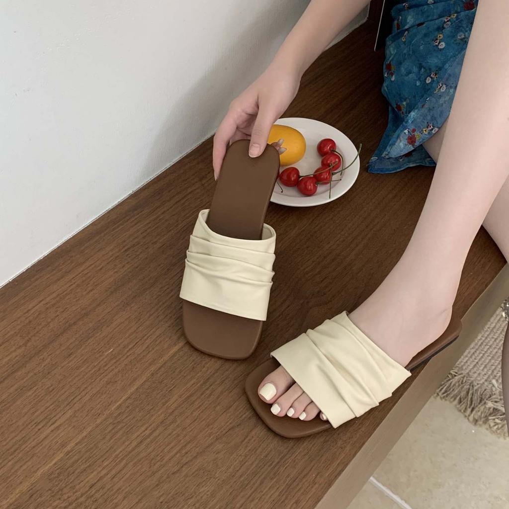Flat-bottomed Vacation Beach Slippers Women's Outer Wear 2025 Summer New One-word Sandals Vacation Fairy Wind Korean Slippers