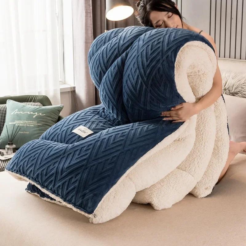 

Super Warm Lamb Wool Quilt Winter Thickened Cotton Quilt Warm Cotton Double Sided Velvet Soft Extra Large Blanket 110x150cm 1.5kg