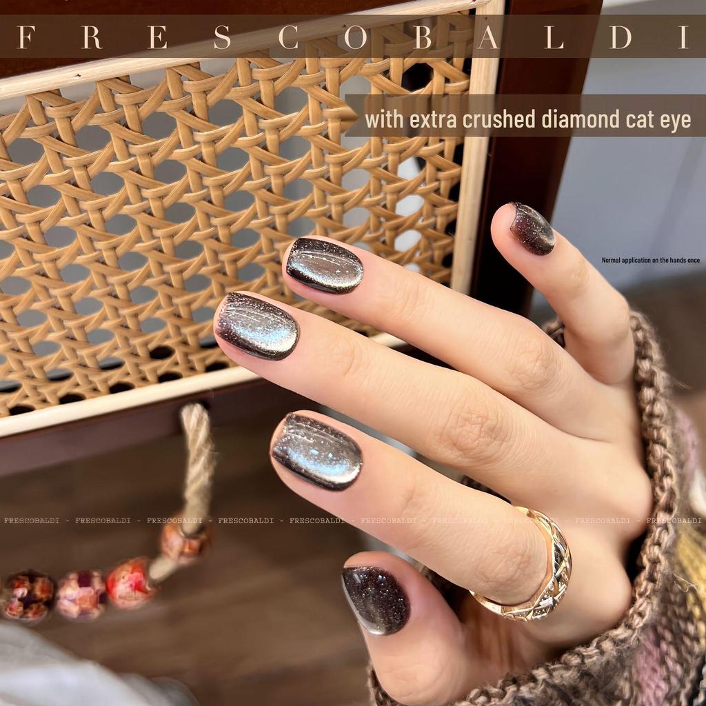 Xiaoying Magnetic Cat Eye Gel: 5g Superfine Nail Polish Light Therapy - Versatile Colors.
