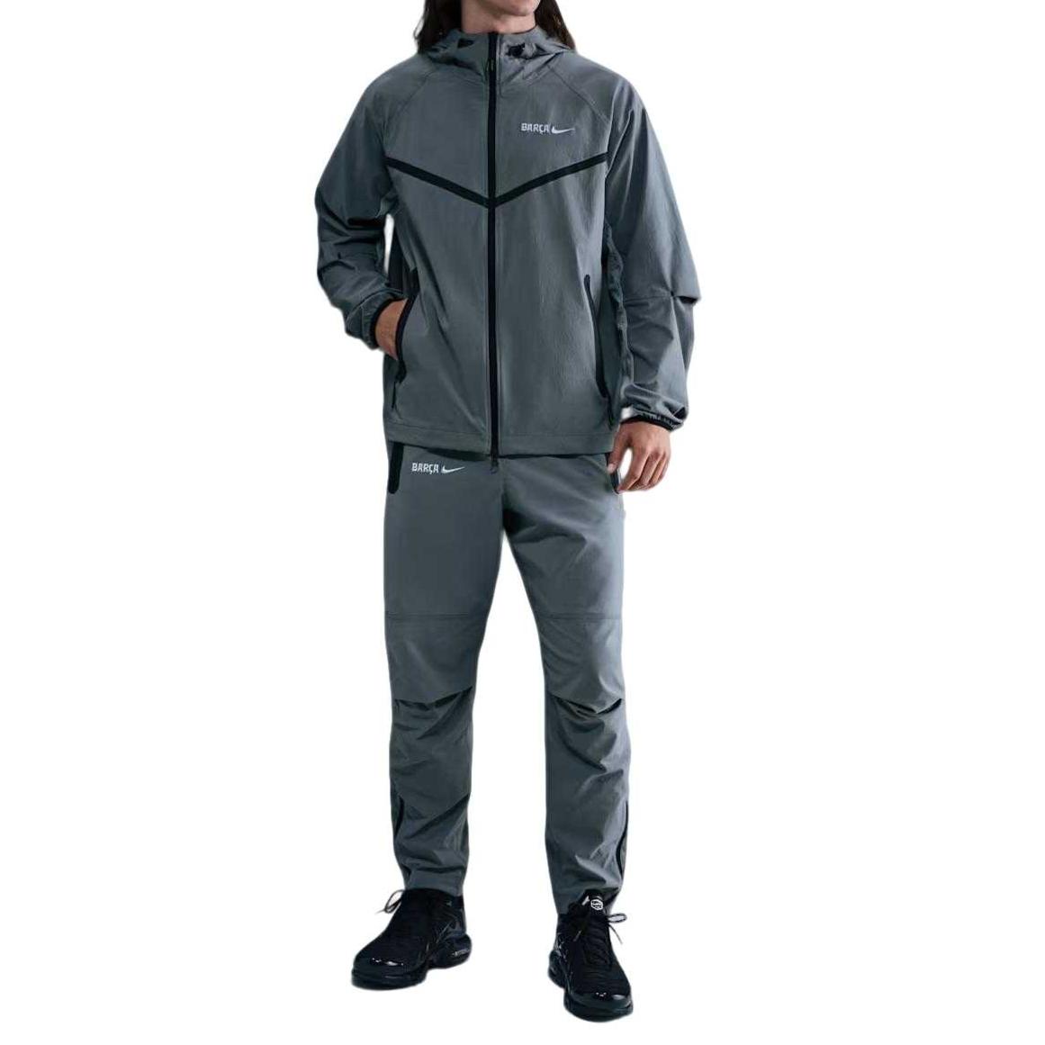 Nike Fc Barcelona Tech Windrunner Men s Nike Soccer Full-Zip Woven Jacket HM4234-084 XL