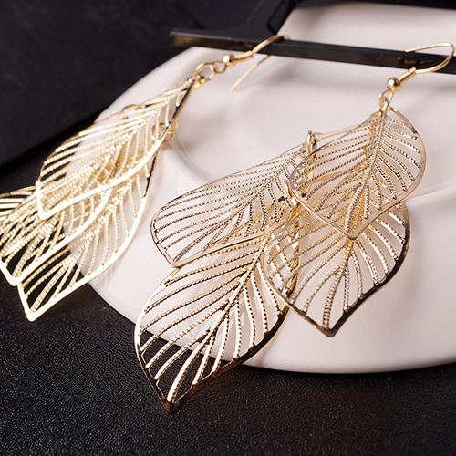 Retro Women's Baroque Style Cluster Hollow Leaves Tassels Hook Dangle Earrings
