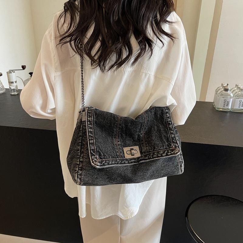 Denim Women's Bag 2025 New Trendy Shoulder Bag Large Capacity Tote Bag Class Commuter Messenger Chain Bag