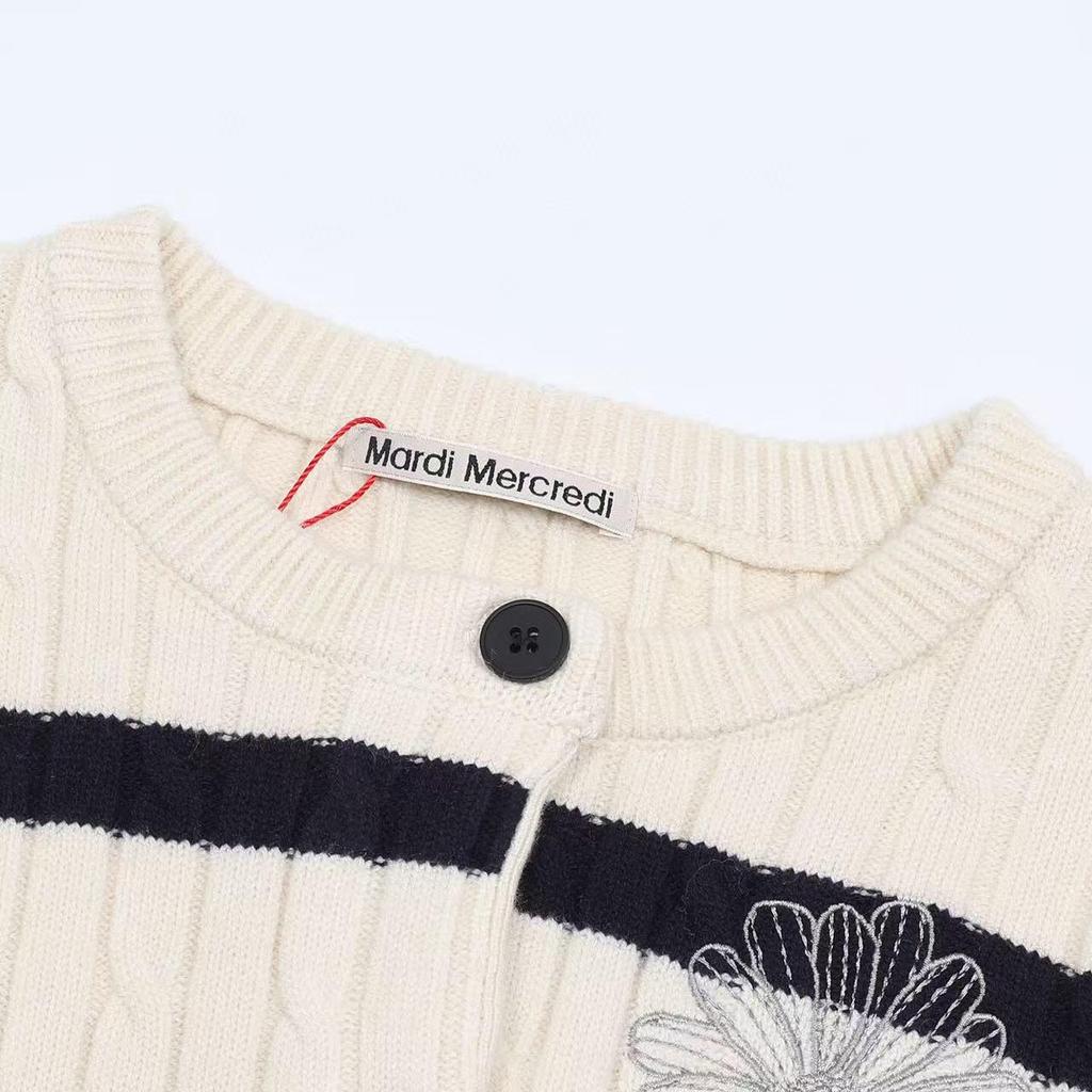 26s CrossMARDI Women's Striped Daisy Cardigan – Trendy, Versatile Knitwear with Round Neck and Single-Breasted Design