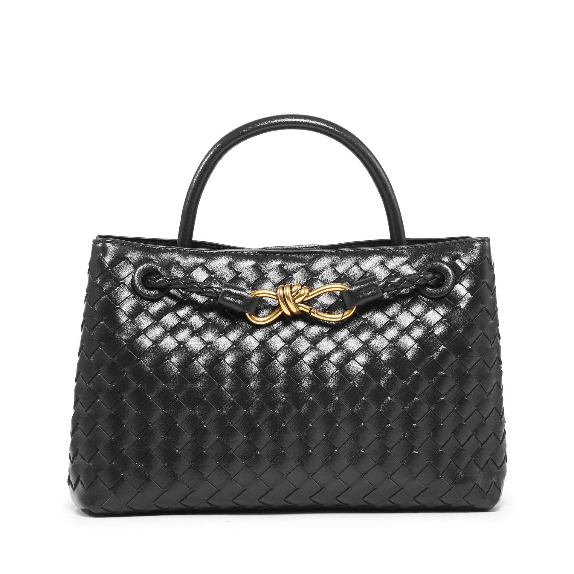 Cross-border popular hand-woven women s bags 2024 new versatile messenger bags fashionable shoulder messenger bags 29*18*10cm чёрный
