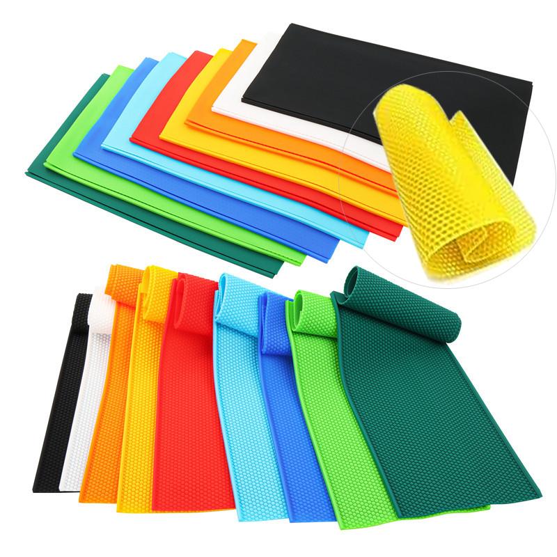 

43.4x22.6CM силиконовая форма для пчелиного воска гибкая основа 2 листа пресс-форма для тиснения сотовые листы изготовление форм пчеловодство