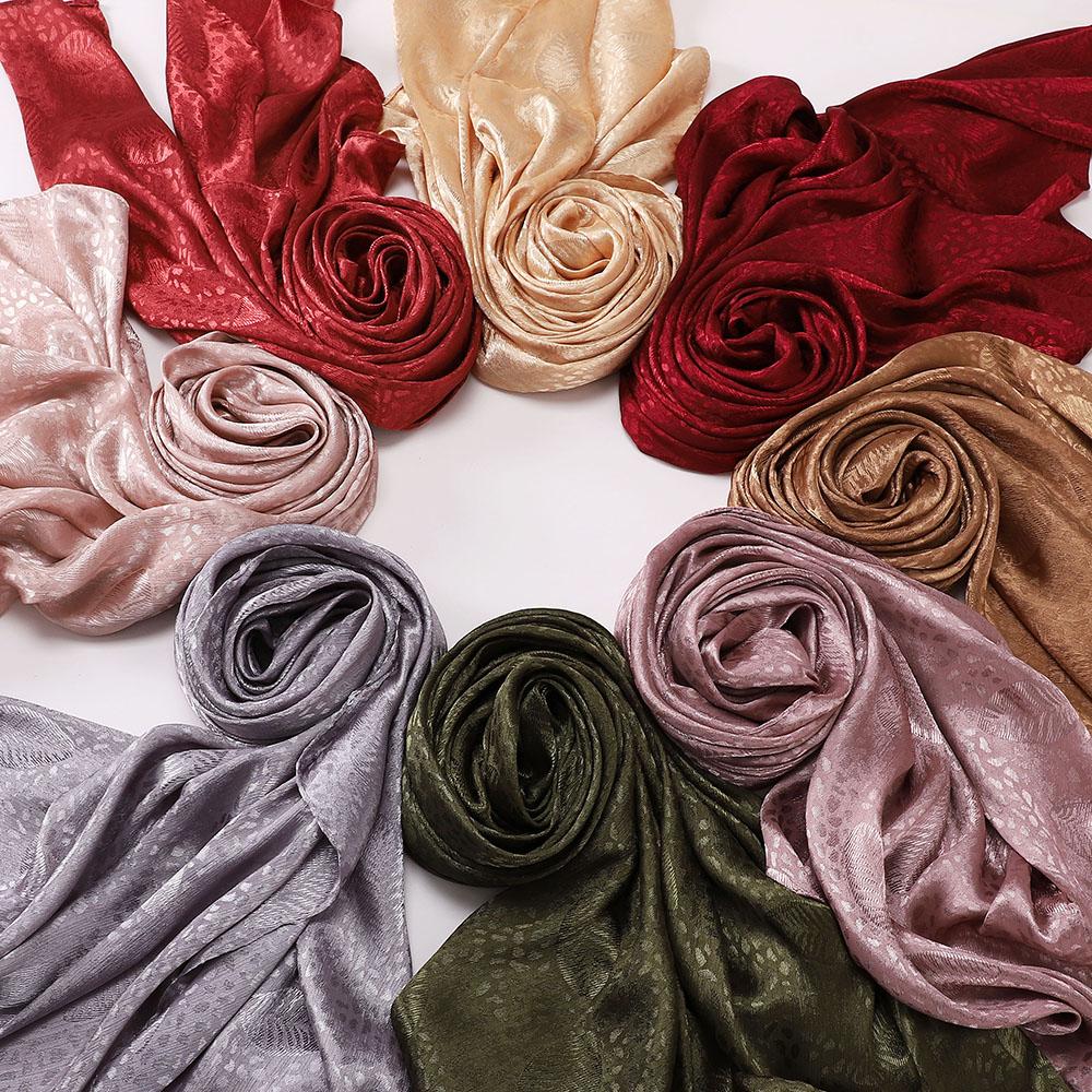 High Quality Premium Satin Hijab Leaf Print Hijab Plain Malaysia Women Scarf Satin Shawl Luxury Silk Satin Wrap
