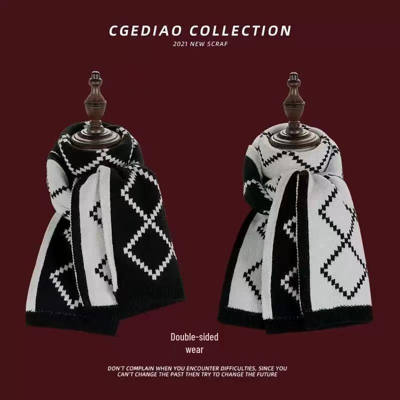 Women's Red Woolen Snood: Versatile Winter Warmth with Japanese Plaid.