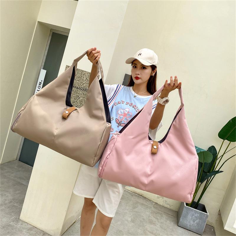 Winter New Yoga Bag Large Capacity Fitness Bag Stylish Simple Handbag Short Trip Travel Bag