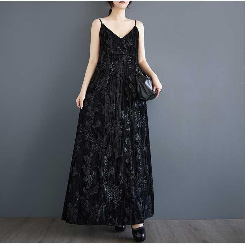 New Retro Niche Dark Jacquard V-neck Temperament Halter Dresses