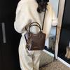 This year's popular retro bag women's autumn and winter versatile 2025 new messenger bag high-end portable bucket bag