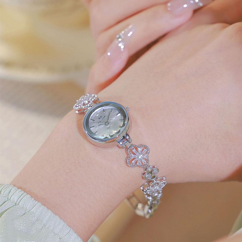 Women’s Watch Elegant Lucky Four Leaf Clover Natural Shell Dial High Quality Quartz Bracelet Wristwatch Fashion Girls Gift