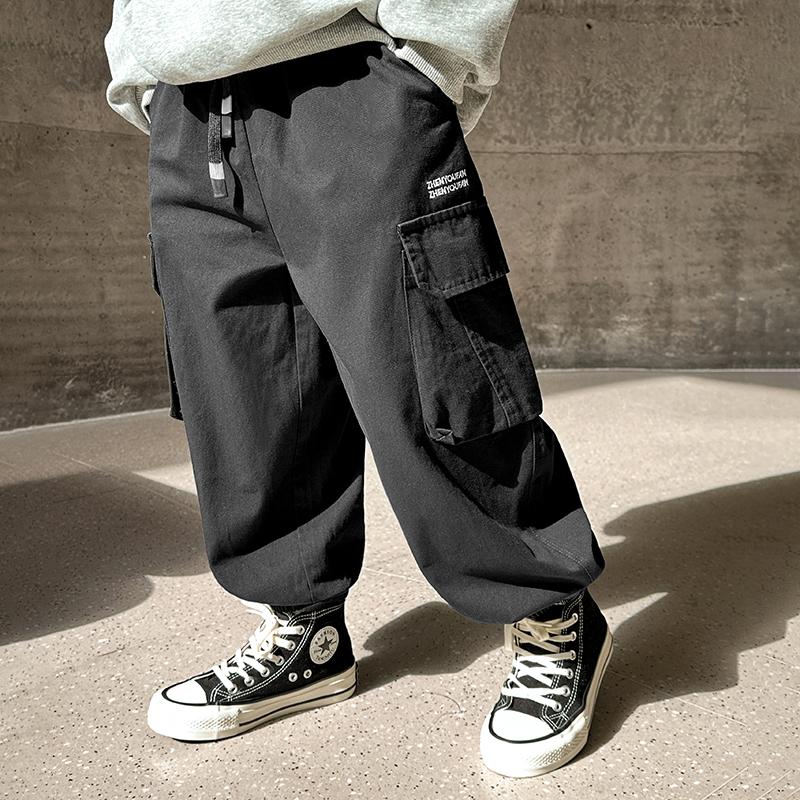 Pantaloni per ragazzi, pantaloni casual da lavoro, tendenza moda per bambini grandi primaverili e autunnali, pantaloni larghi, pantaloni alla caviglia alla moda