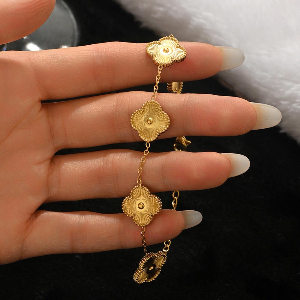 18K Gold Titanium Steel Four-Leaf Clover Waterproof Bracelet Bangle - High-End, Non-Fading Electroplated Jewelry