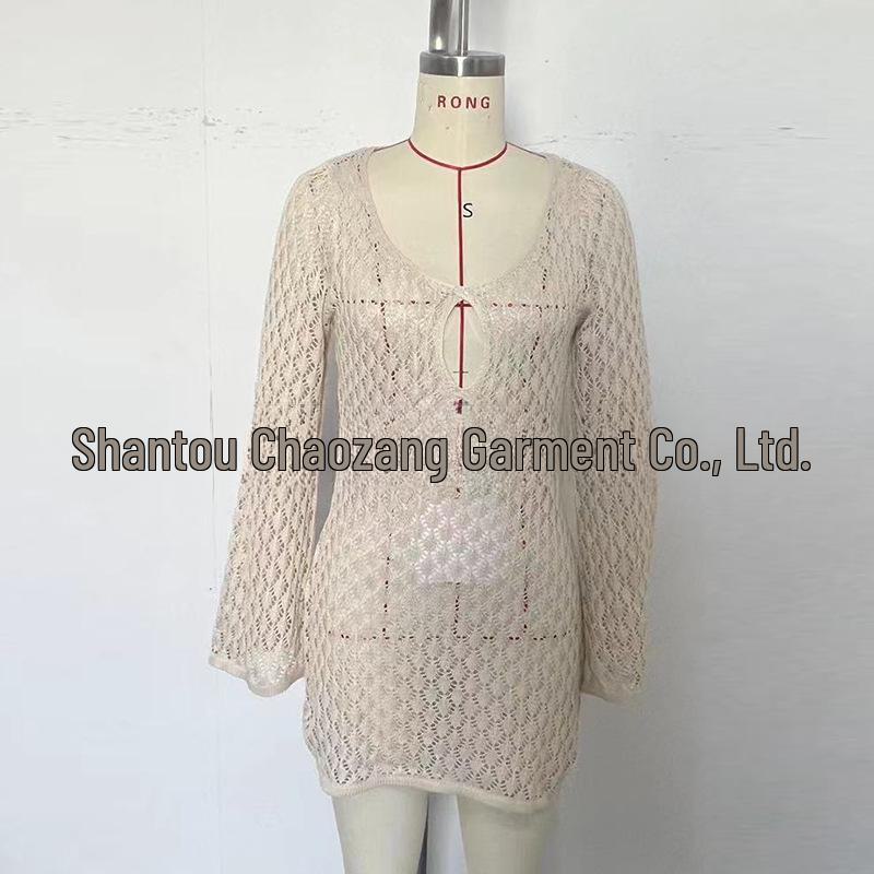 European & American V-Neck Long-Sleeve Hollow Texture Holiday Dress with Backless Design