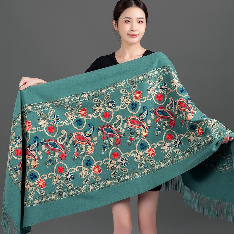 Luxury Women Embroidery Cashmere Scarf Winter Women's Warm Pashmina Shawl Paisley Embroidered Thicken Blanket Scarves Wraps