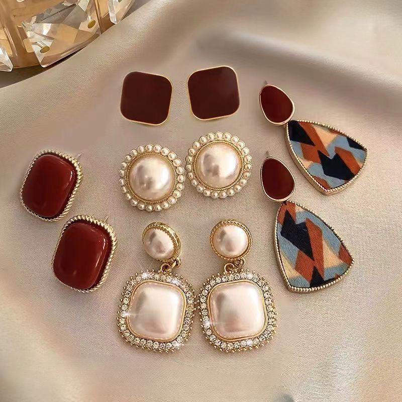 Retro Wine Red Heart Pearl Stud Earring for Women Charm Geometric Square Korea Earring Wedding Bride Jewelry Accessories Gift