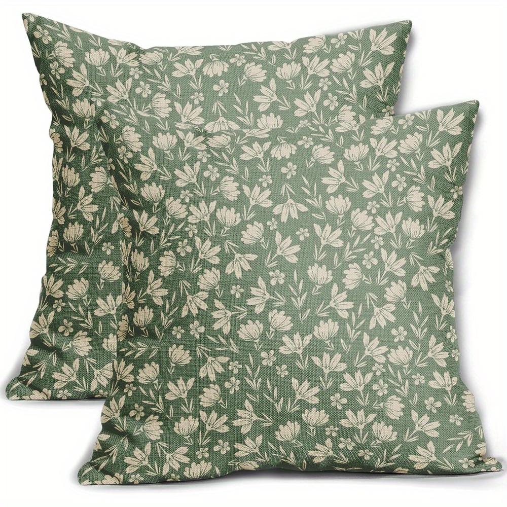 Elegant Green Floral Print Pillow Cover - Soft, Comfortable Home Decor for a Fresh and Inviting Look, Perfect for Any Season