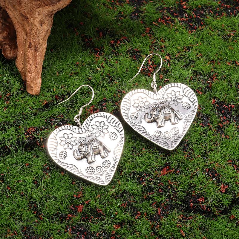 Silver-Plated Hand-Carved Pattern Circle Dangle Earrings for Women Retro Exaggerated Hypoallergenic Earrings Fashion Jewelry