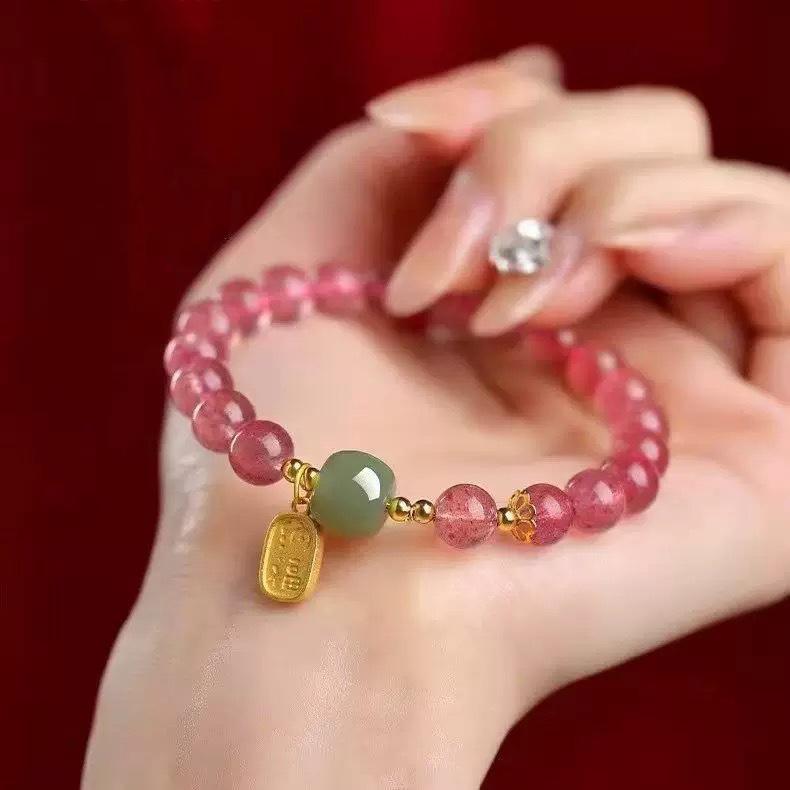 Lucky Four Leaf Clover Crystal Bracelet for Women Elegant Lucky Charm Jewelry Gift for Her Elastic Hand Chain