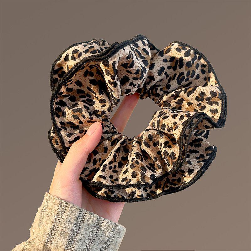 Scrunchie Coreano in Pizzo con Volant e Fiocco - Accessorio per Capelli Carino e Dolce