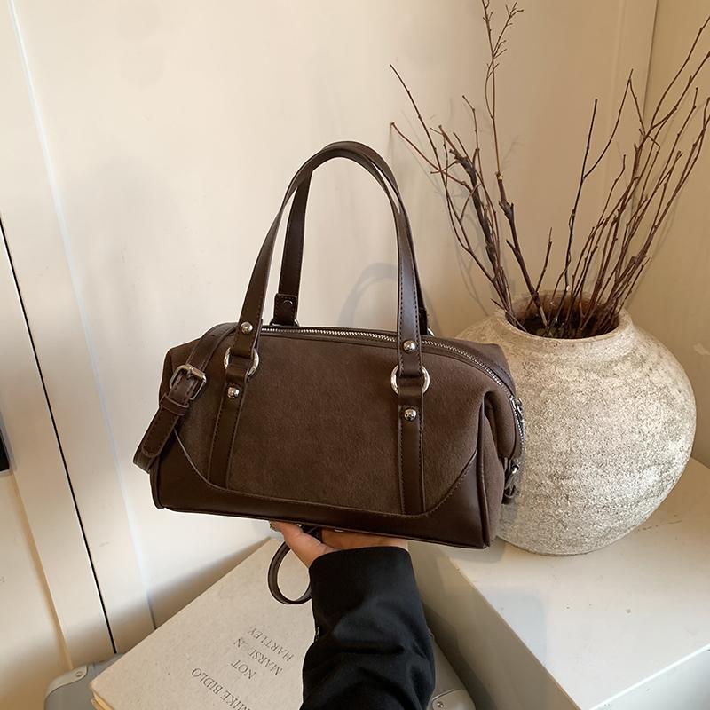 Casual Large Capaci Suede Bag Women New  Retro Brown Commuter Shoulder Bag Pillow Bag Purses and Handbags