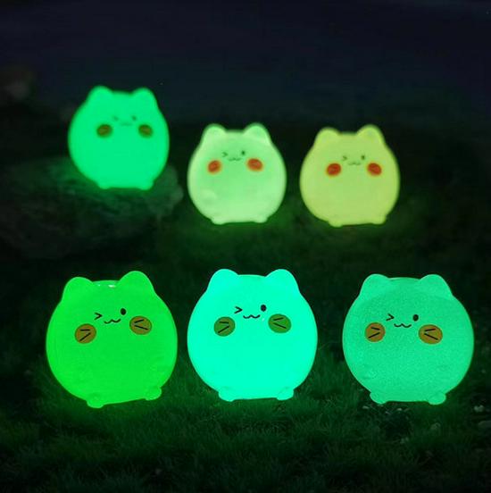 Adorable Luminous Cat Resin Ornament for DIY Micro Landscapes