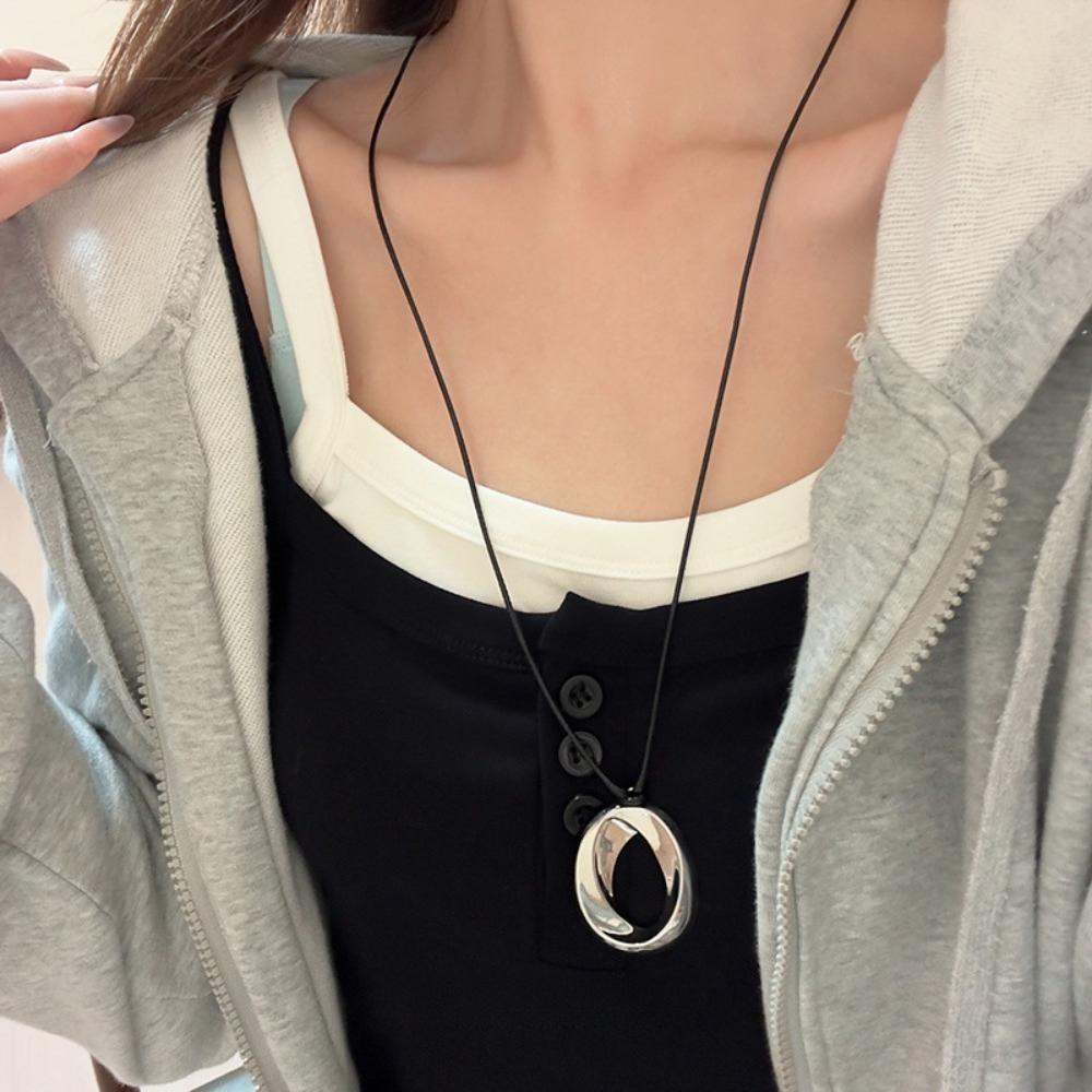 Personality Simple Leather Rope Black Irregular Waterdrop-shaped Pendant Necklace for Women Clavicle Chain Trendy Jewelry Gifts
